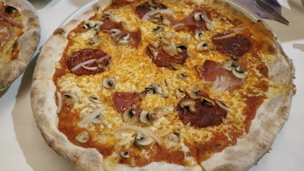 Menu_Pizzería Divino_Pilar de la Horadada_image_9