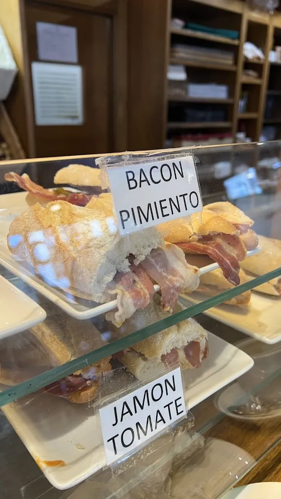 Manuel Falla_Irulegui_Aranguren_review