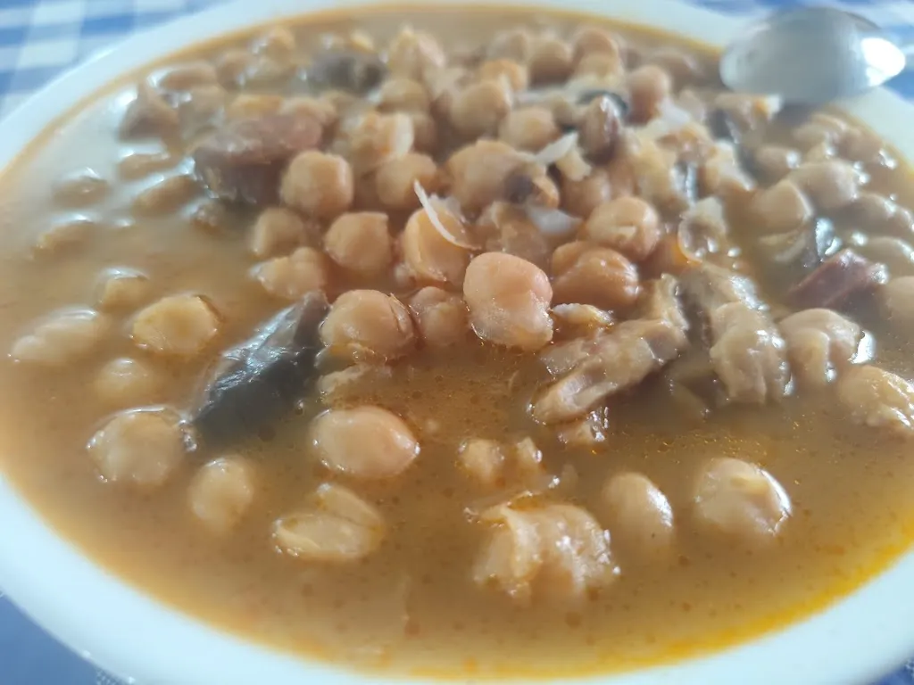 Ele_Txomin taberna. Etxeko janaria_Arakil_review