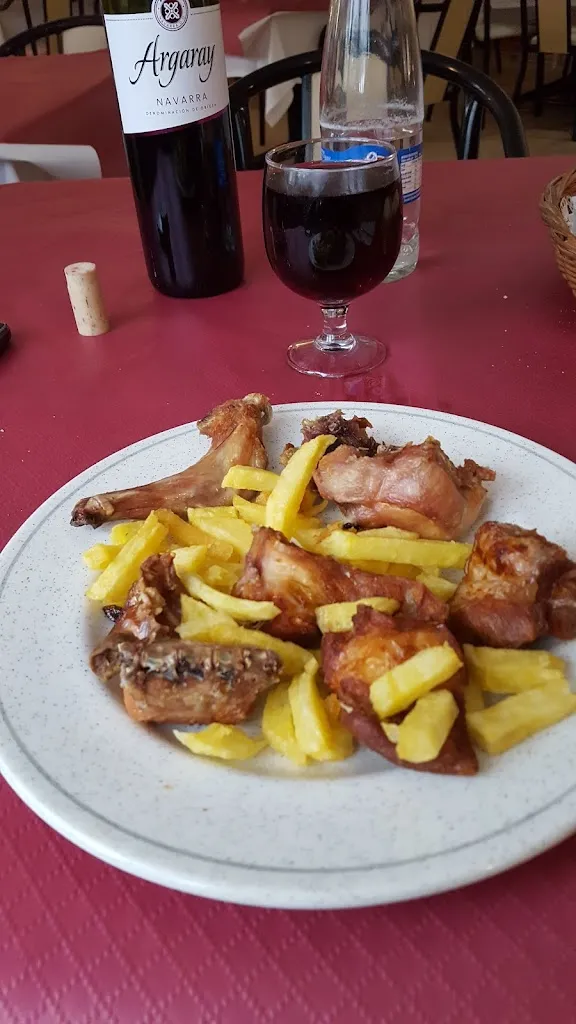 Hostal Restaurante Machaín_Arakil_slider_image_2