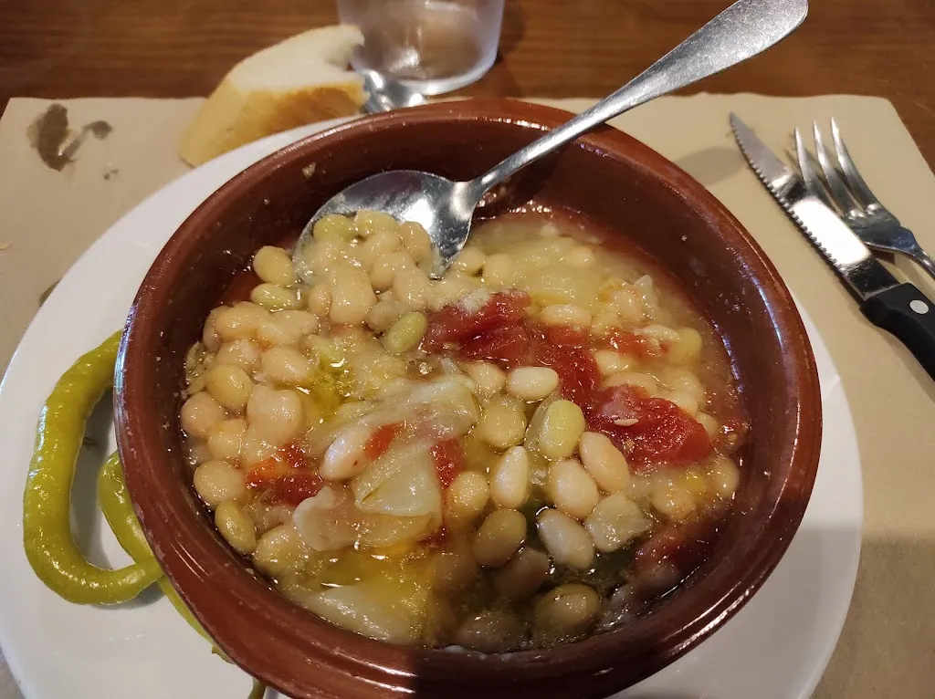 Irati Eskola Taberna_Arce/Artzi_slider_image_3