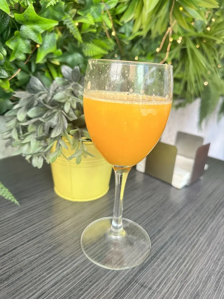 Naomi Watkins-Ligudzinska_El Rinconcito de la Cabaña_Arellano_review