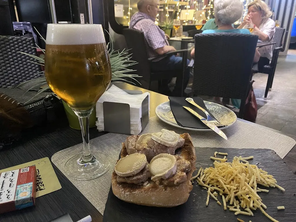 Wissam Mansour_El Rinconcito de la Cabaña_Arellano_review