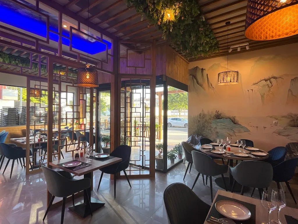 Asia Yami_Pilar de la Horadada_slider_image_1