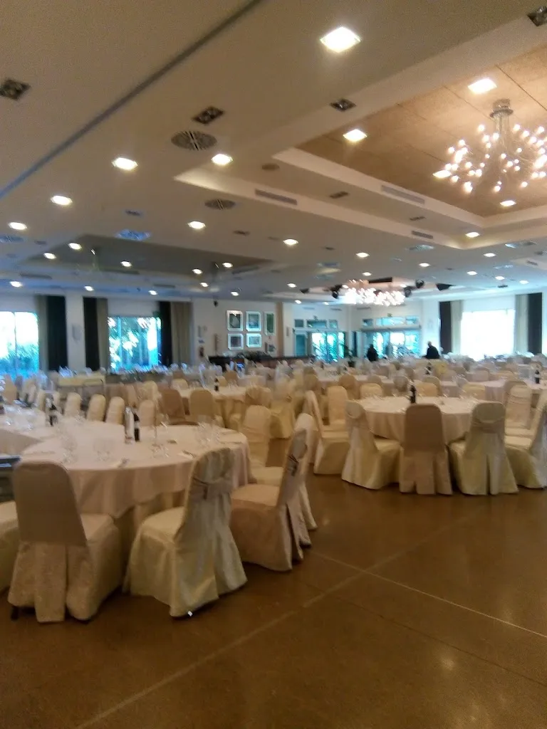 Michelle Killingback_Celebrations Hall Aquario_Torre-Pacheco_review