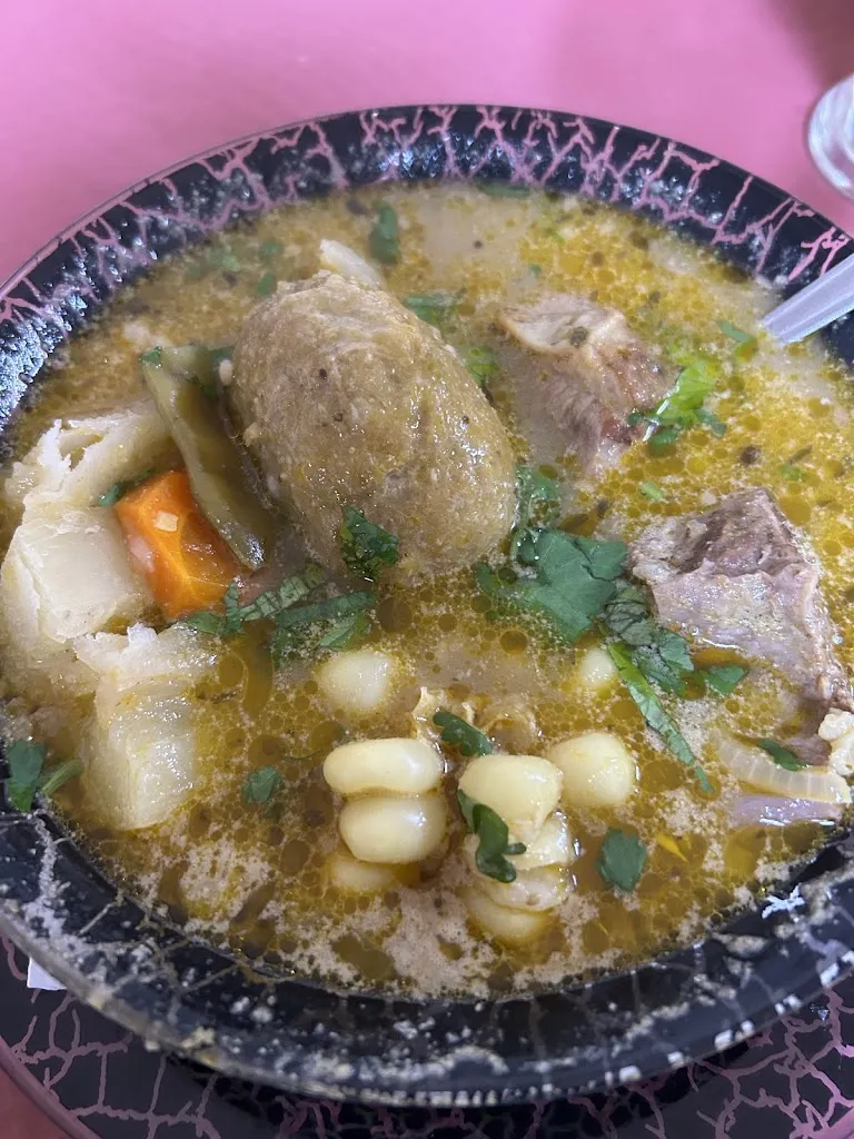 Xiomara cedeño_Bar El Poligono_Torre-Pacheco_recensione