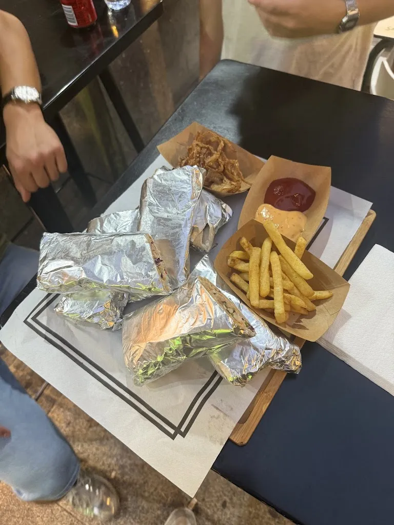 Finn Wells_FoooD | KEBAB & More_Aribe_review