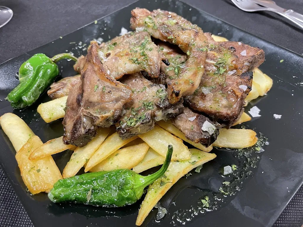 EL CERCO Bar-Restaurante-Fonda_Artajona_slider_image_3