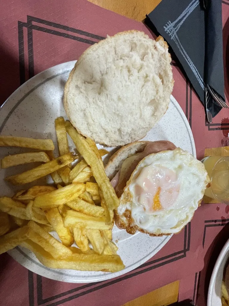 Pyreneespass_KANPINEKO OSTATUE_Artazu_review