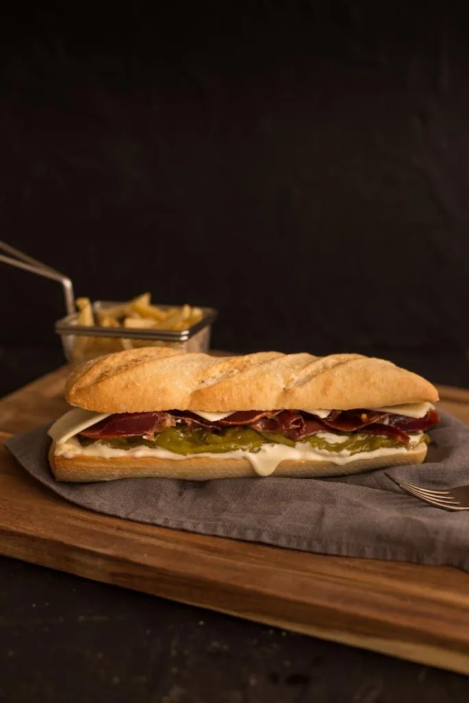 BAR NAVARRO-Callejas_Arguedas_slider_image_2