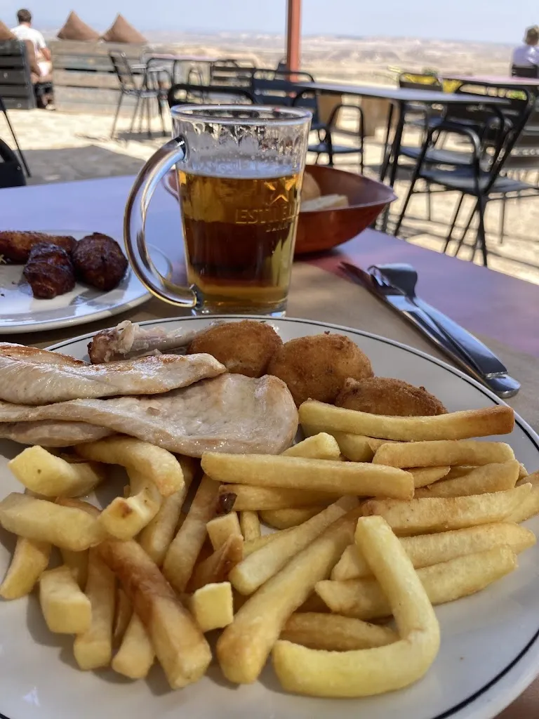 Albergue asador virgen del yugo_Arguedas_slider_image_1