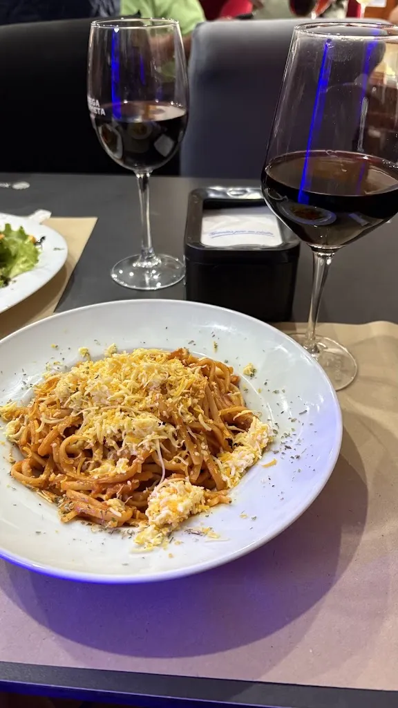 Jackson Lui劉傑盛_Bar Frontón_Auritz/Burguete_review