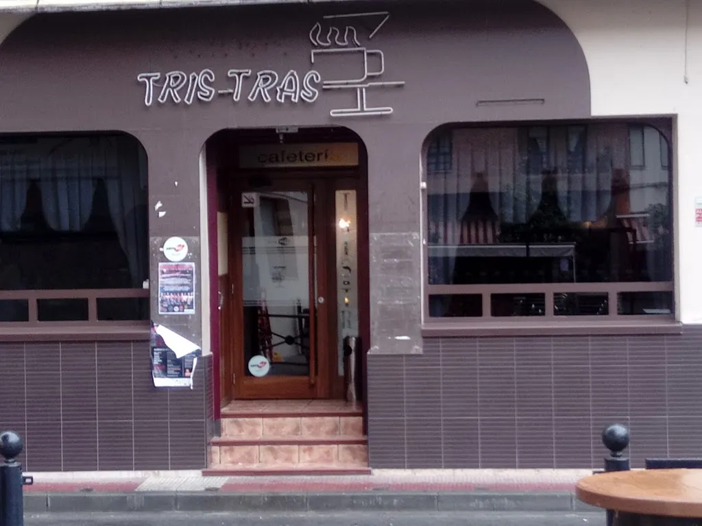 Tris-Tras_Azagra_slider_image_1