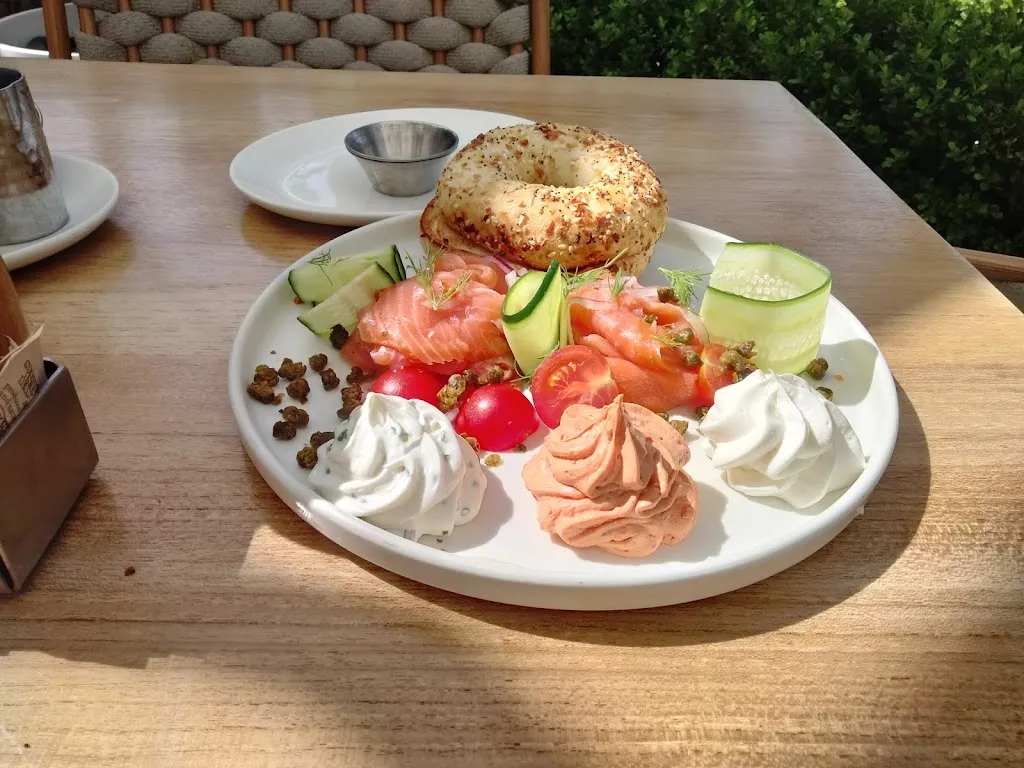 A Niles_Salt & Ivy_Aria_review