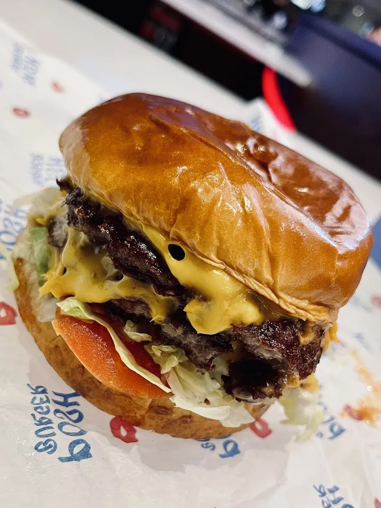 YzFool78_Posh Burger_Aria_review