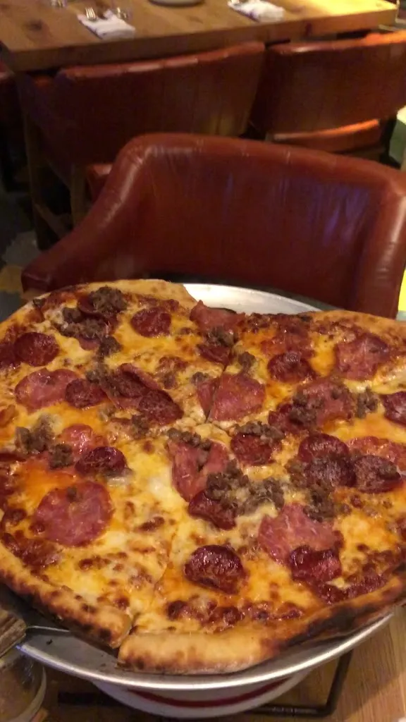 Moneyline Pizza & Bar_Aria_slider_image_2