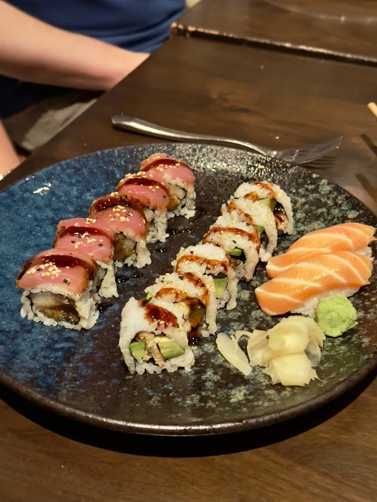 Yon Burke_CATCH_Aria_review