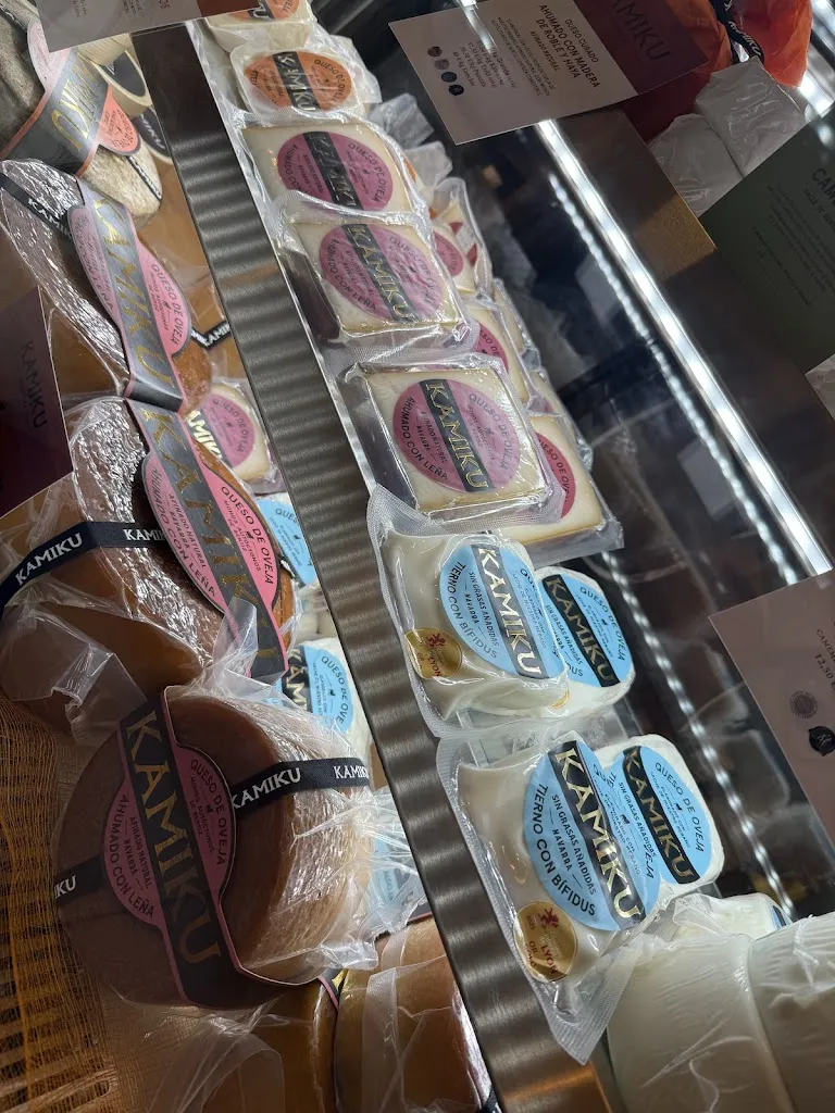 Cynthia Pina_KAMIKU_Baztan_review