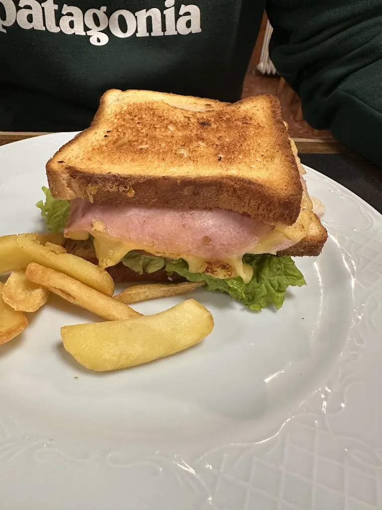 Eduardo I._Bar casino de Beire_Beire_review