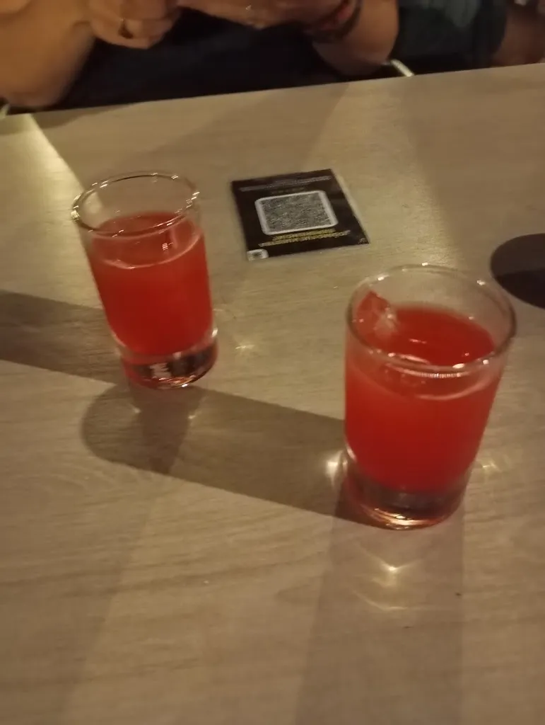 edu Bello Ávila_Berkana Cafe Bar_Atarrabia_review