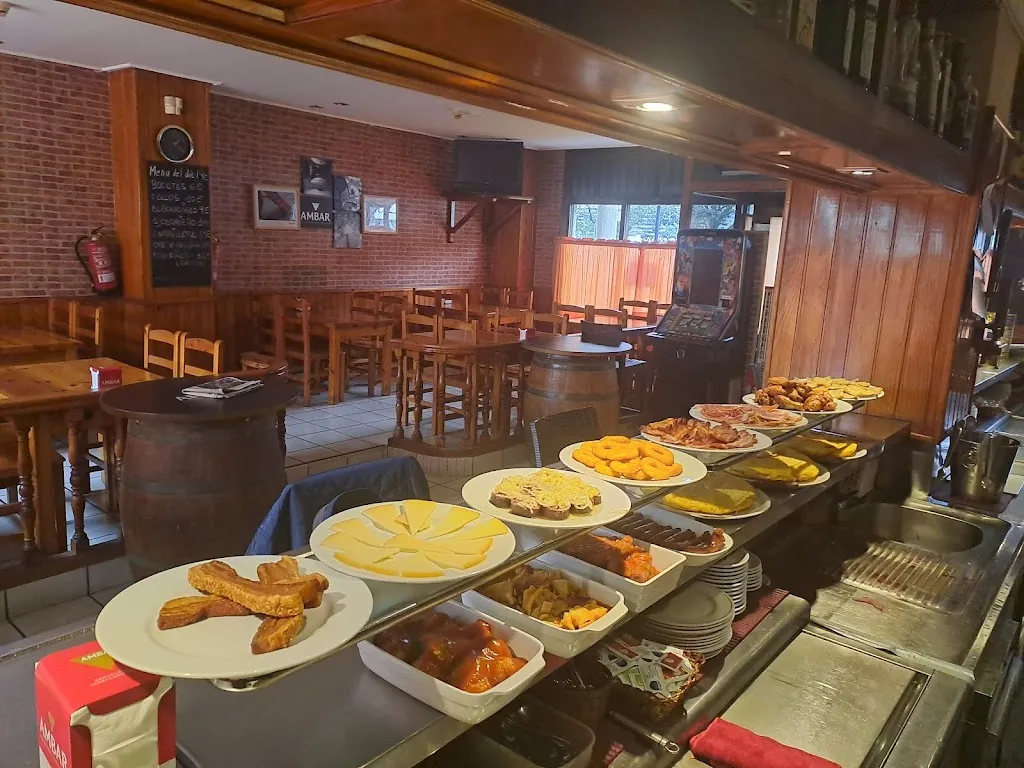 Bar milenio restaurant in Atarrabia