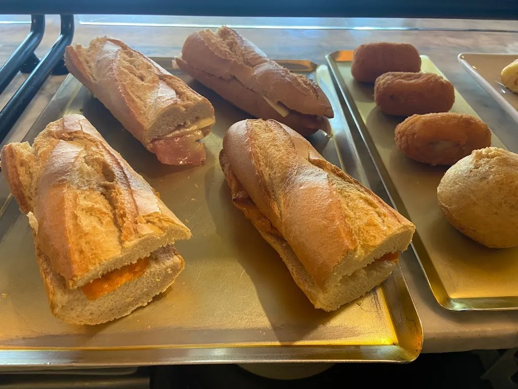 Menu_Cafetería la Era_Atarrabia_image_8