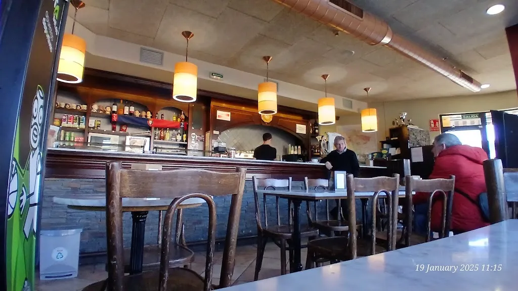 Clara Gabriel Correia_Cafetería la Era_Atarrabia_review