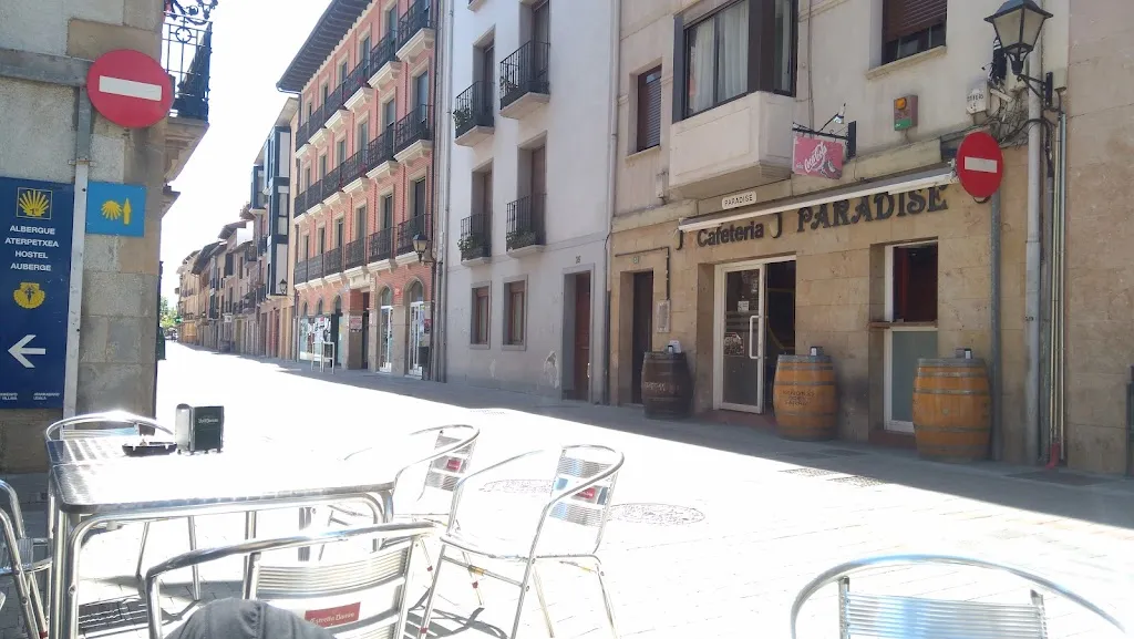 Bar Paradise_Atarrabia_slider_image_1