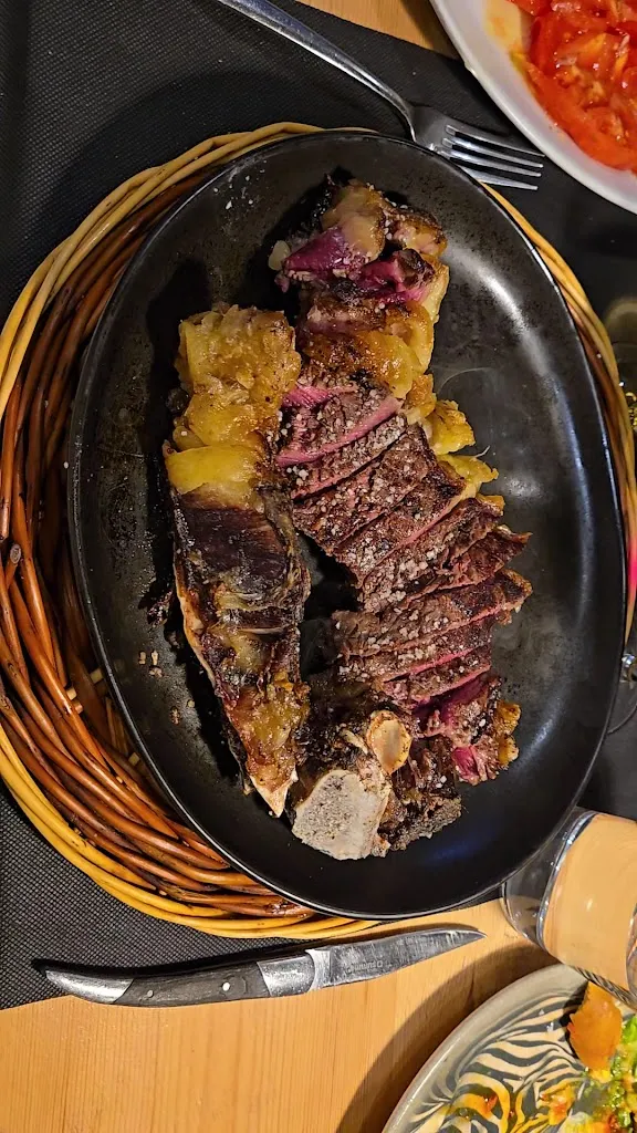 Gregory Venditto_La Casona Asador Sidrería_Belascoáin_review