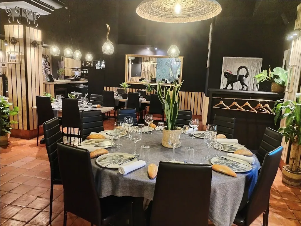 La Casona Asador Sidrería_Belascoáin_slider_image_2