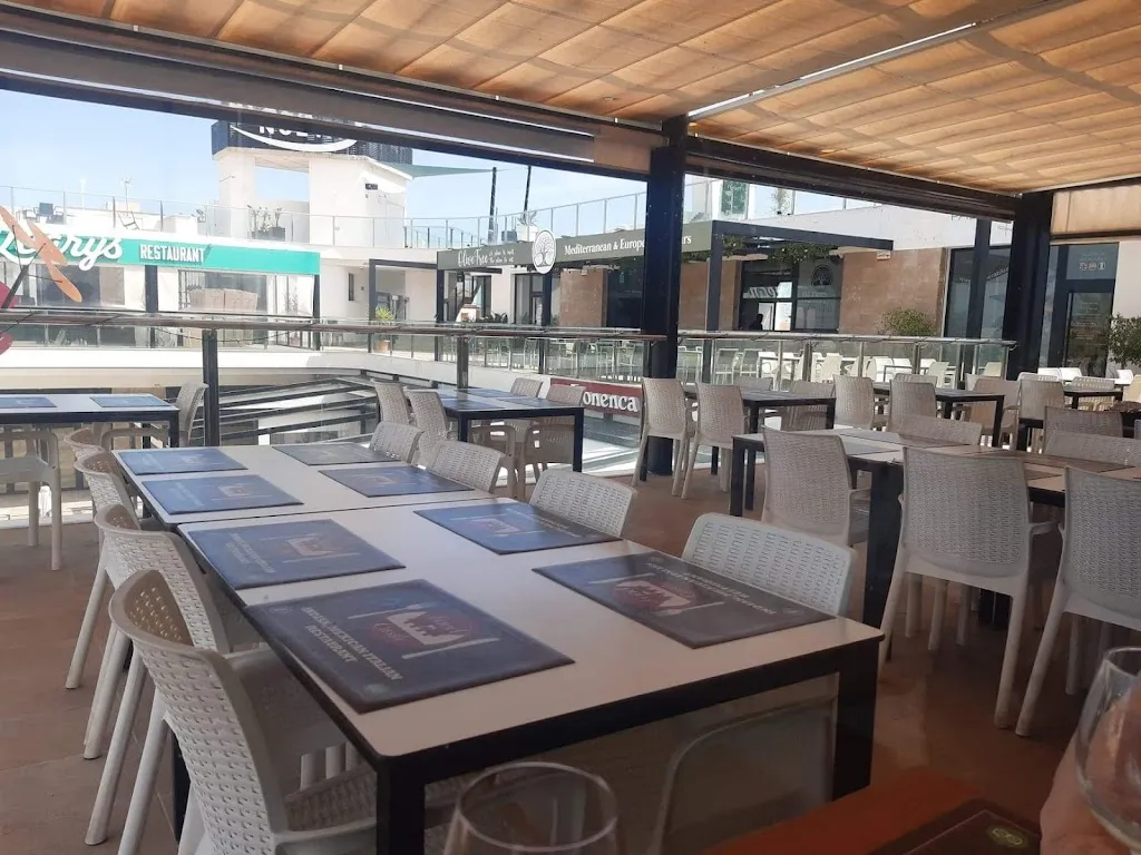 Mike Smith_Food Castle Restaurant -Best Indian Mexican Restaurant_Pilar de la Horadada_review