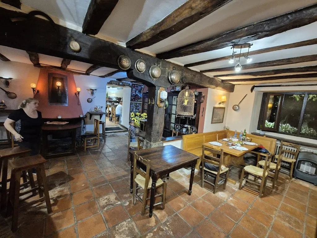 Udabeko Benta Jatetxea restaurant in Basaburua