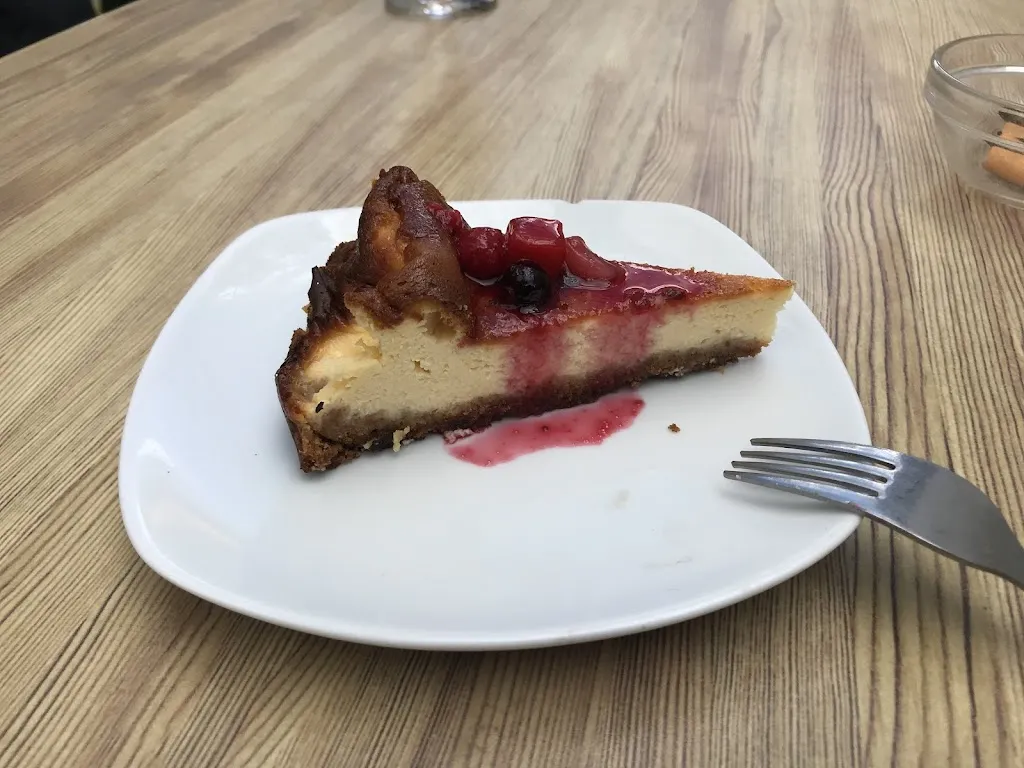 Zubietako Herriko Ostatua_Basaburua_slider_image_3