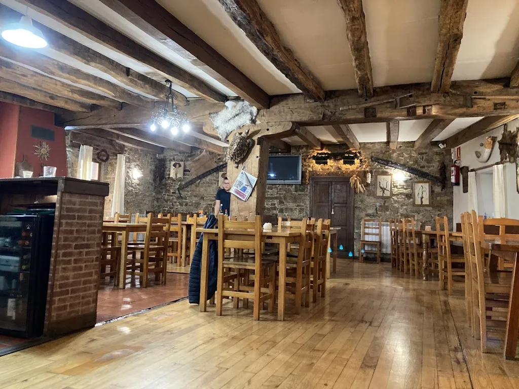 Etxaleku Ostatua_Basaburua_slider_image_1