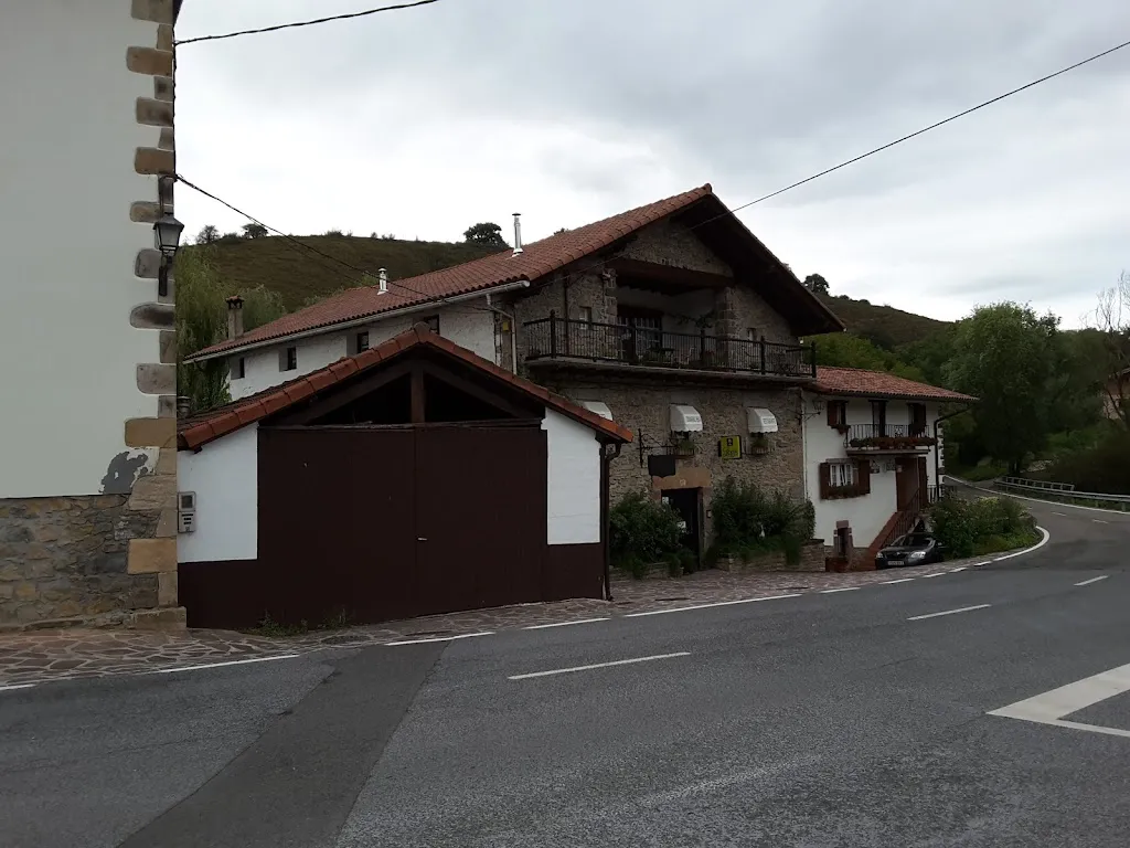 Andrew Gardner_Donamariako Benta Jatetxea_Basaburua_review