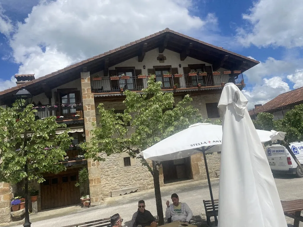 Auzako ostatua_Basaburua_slider_image_3