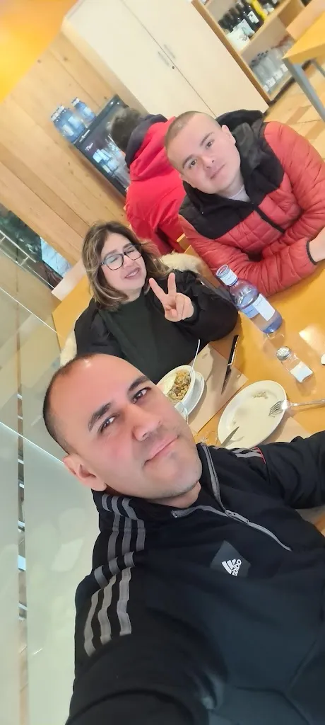 Miguel Solis_La Estacion_Berriobeiti_review