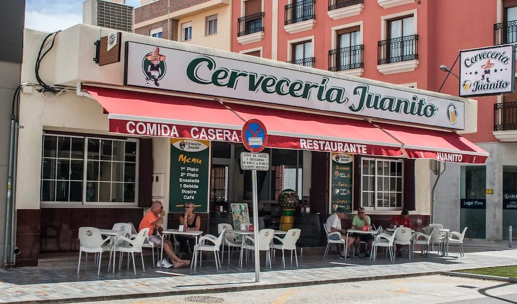 Cervecería Juanito restaurant in Pilar de la Horadada