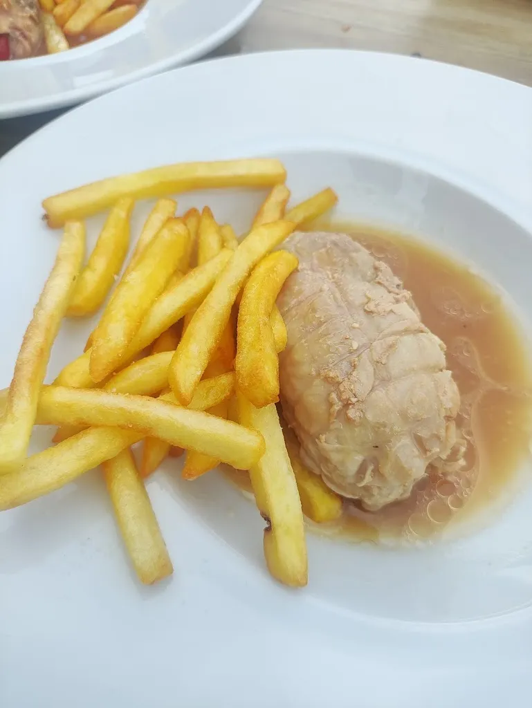 Miriam Raris Garcia_Bar la Bodega_Berriozar_recensione