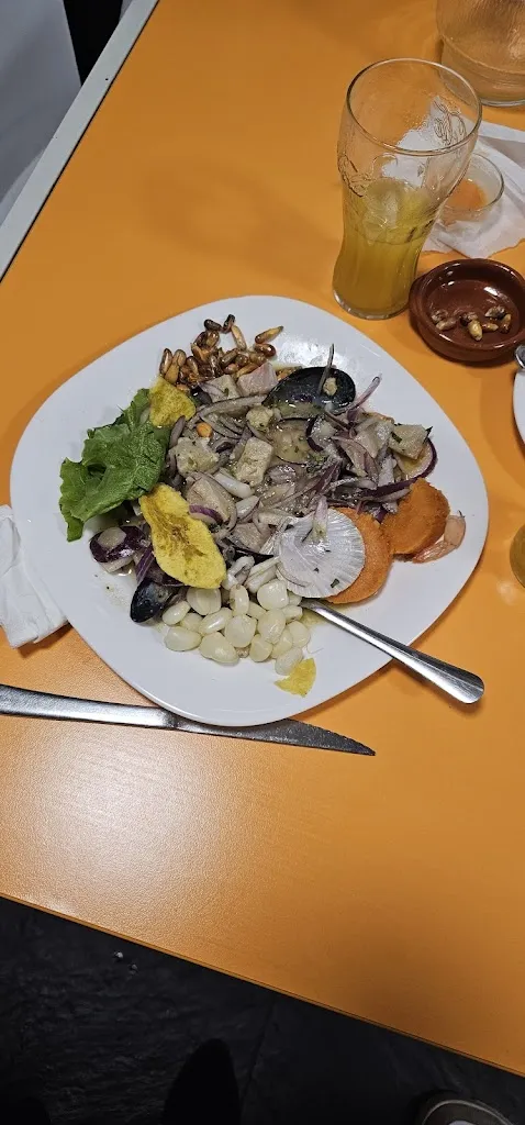 Cristina Unaucho_Rinconcito Peruano_Berriozar_review