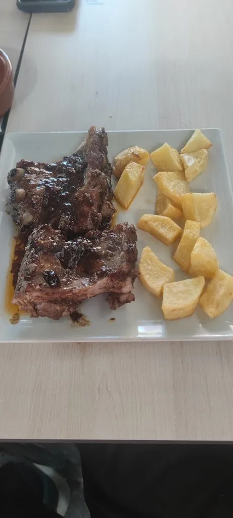 Menu_ENTRE DARTS III_Buñuel_image_1