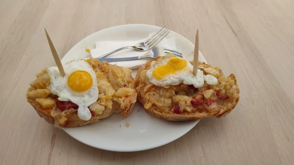 Menu_Bar Zati Berri_Burgui/Burgi_immagine_6