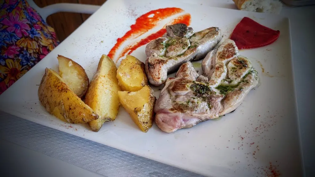 Tony Rico_Bar restaurante suargi roncal_Burgui/Burgi_review