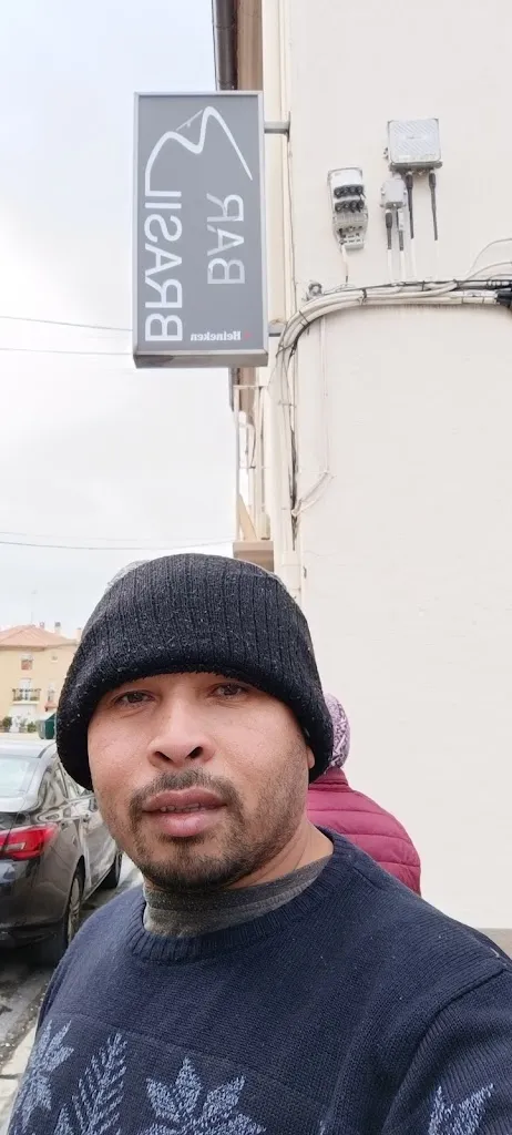 Santos na Estrada_Bar Brasil._Caparroso_review