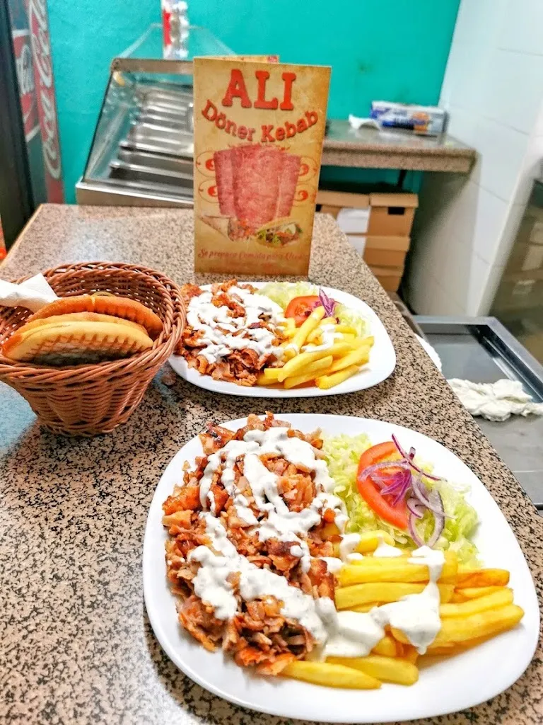 DONER KEBAB CAPARROSO restaurant in Caparroso