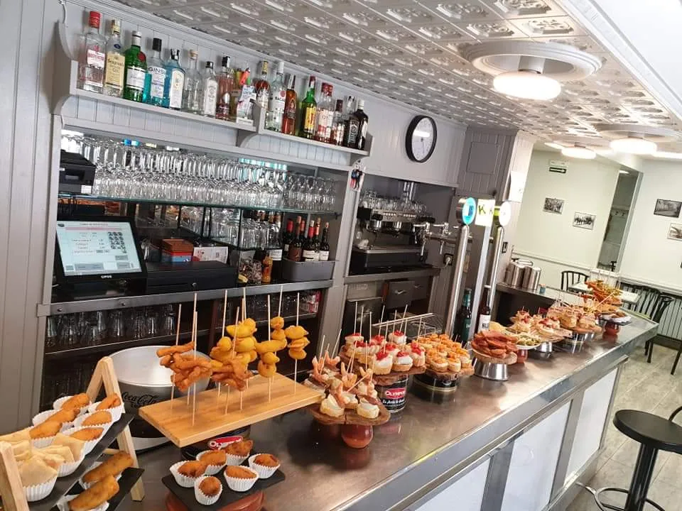 Paredes restaurant in Castejón