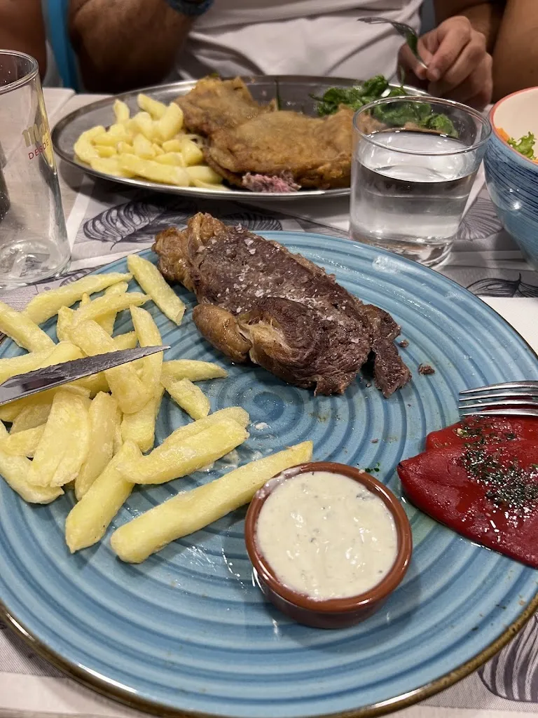 Bar Infinity_Burlata_slider_image_1