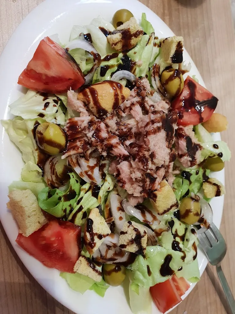 Txukun Bar_Burlata_slider_image_2