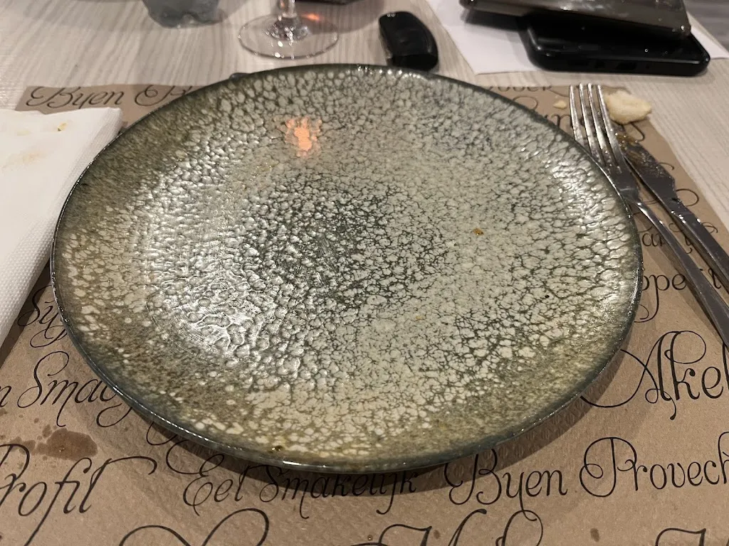 Matias Giocoli_Restaurante Café Bar El Bombín_Burlata_review