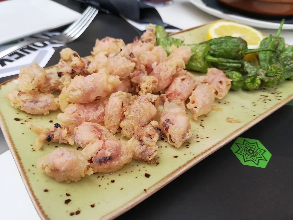 Menu_Bar Roney_Burlata_image_5